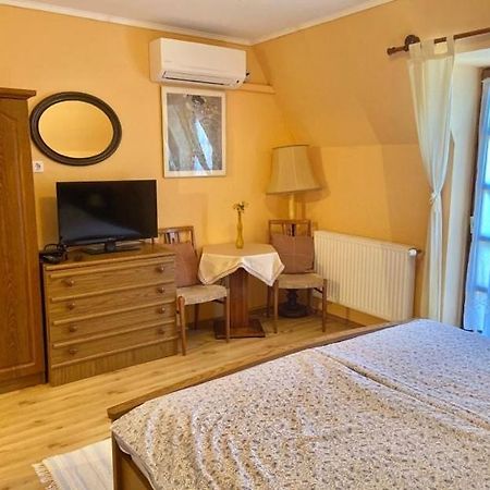 Apartamento Fodor Ház Gyenesdiás Exterior foto