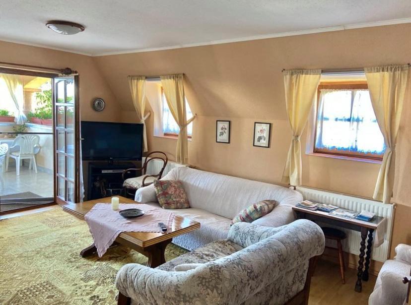 Apartamento Fodor Ház Gyenesdiás Exterior foto