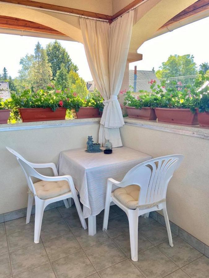 Apartamento Fodor Ház Gyenesdiás Exterior foto