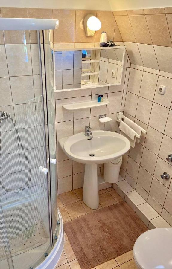 Apartamento Fodor Ház Gyenesdiás Exterior foto