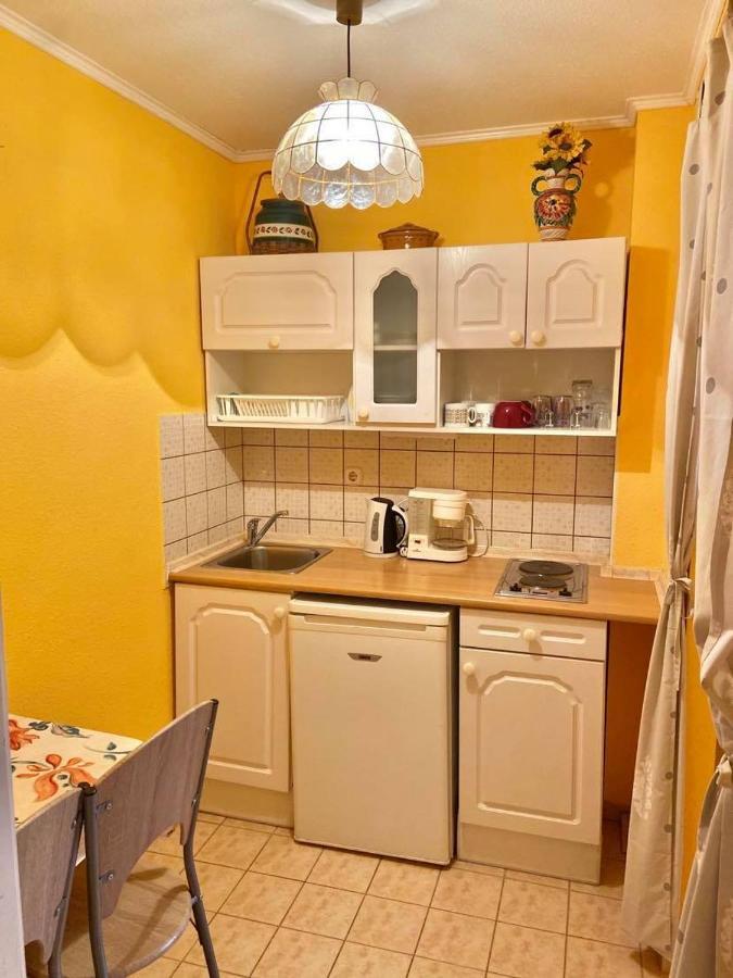 Apartamento Fodor Ház Gyenesdiás Exterior foto